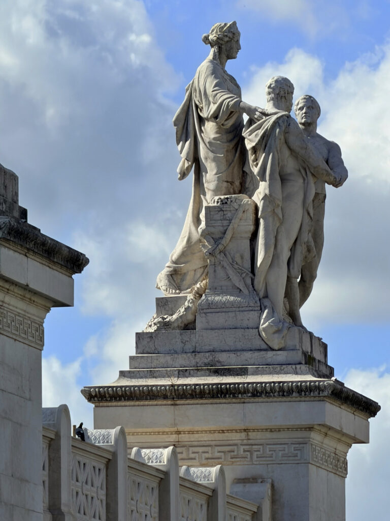 Vittoriana's Altare della Patria statue